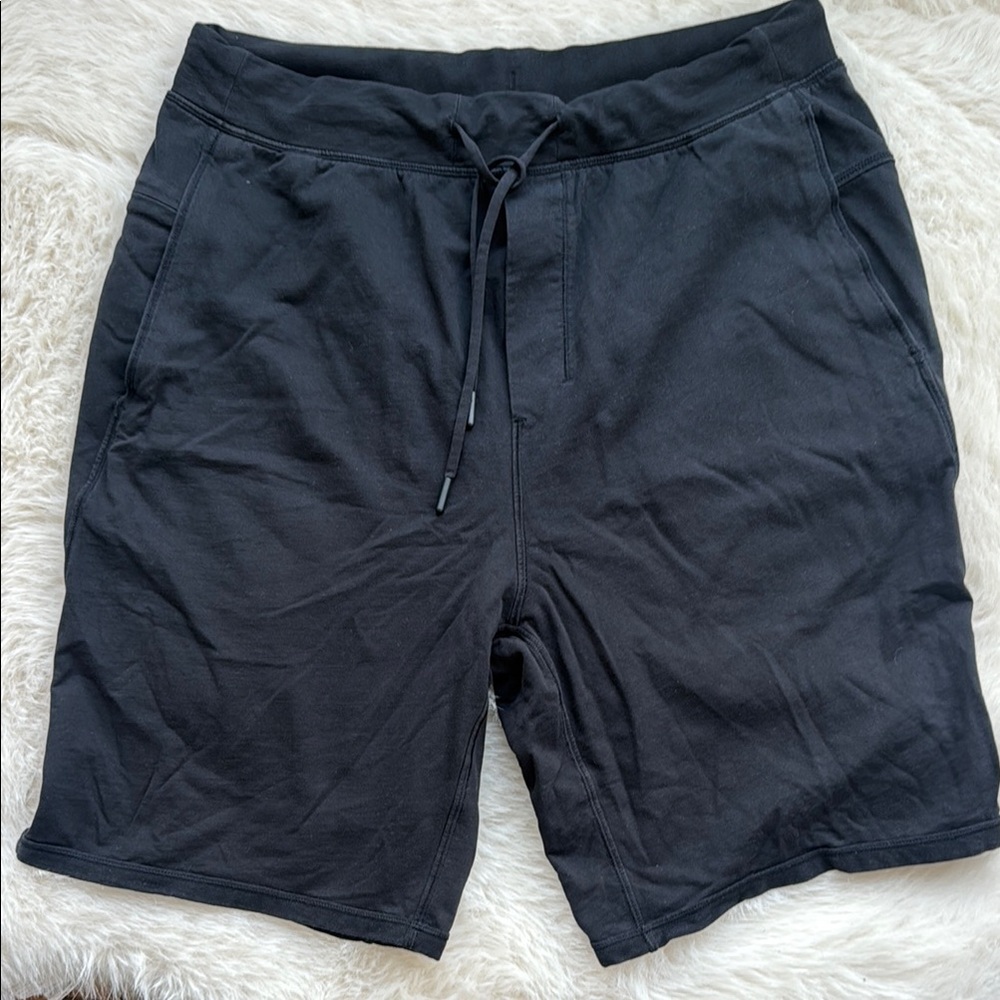 Lululemon Men's Black Shorts